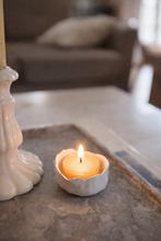 Load image into Gallery viewer, 100% Pure Beeswax Tea light candles with hemp wicks | Set of 10