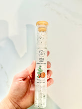 Load image into Gallery viewer, Citrus Mint Bath Salt